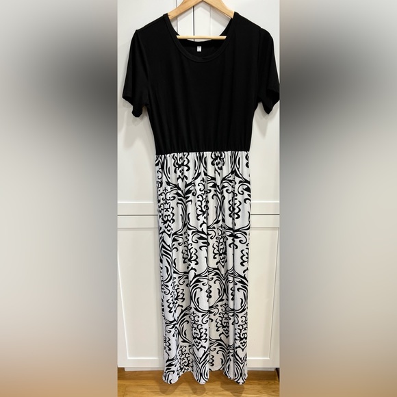 Short Sleeve Loose Plain Summer Casual Long Maxi Dresses with Pockets - Picture 2 of 2